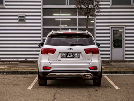 2019 Kia Sorento 8-speed III Prime Рестайлинг, белый, 2495000 рублей, вид 5