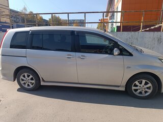 2011 Toyota ISis I Рестайлинг, серый, 1300000 рублей, вид 2