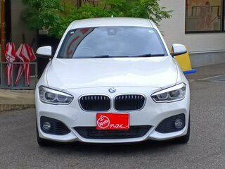 2017 BMW 1 серии 118i II (F20/F21) Рестайлинг, белый, 1480000 рублей, вид 2