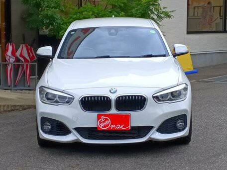 2017 BMW 1 серии 118i II (F20/F21) Рестайлинг, белый, 1480000 рублей, вид 2