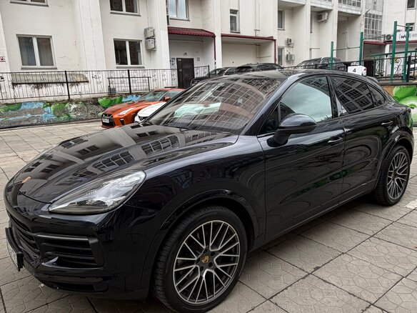 2020 Porsche Cayenne Coupé III, синий, 9500000 рублей - вид 4