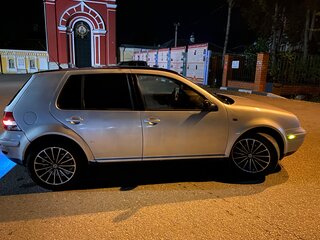 2002 Volkswagen Golf IV, серебристый, 287000 рублей, вид 3