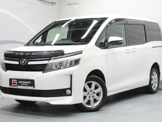 2014 Toyota Voxy III (R80), белый, 1679000 рублей, вид 1