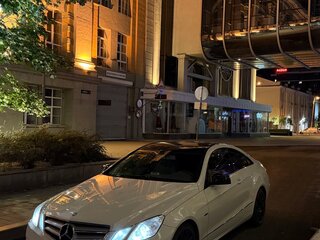 2011 Mercedes-Benz E-Класс 200 7G-Tronic IV (W212, S212, C207), белый, 1450000 рублей, вид 2