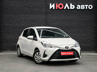 2019 Toyota Vitz III (XP130) Рестайлинг 2, белый, 1000000 рублей, вид 3