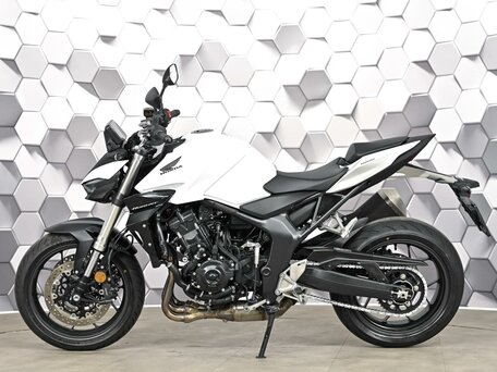 2025 Honda CB 1000 Hornet, белый, 1399000 рублей, вид 4
