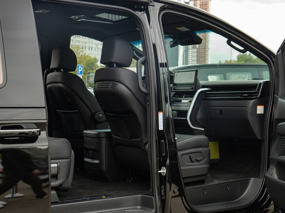 2026 Hyundai Staria I Рестайлинг, чёрный, 6690000 рублей - вид 35