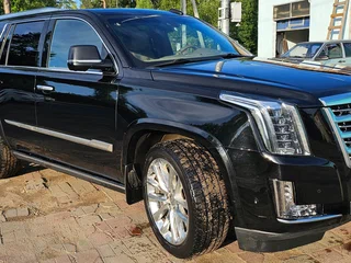 2019 Cadillac Escalade IV, чёрный, 6200000 рублей, вид 2