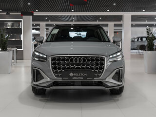 2025 Audi Q2 L 35 TFSI I Рестайлинг, серый, 3690000 рублей, вид 3