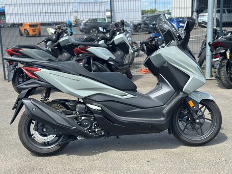 2026 Honda Forza, серый, 950000 рублей, вид 5