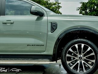 2026 Ford Everest III, серый, 8850429 рублей, вид 4