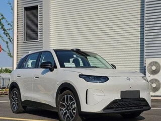 2026 Leapmotor A10 53 kWh, серый, 1990000 рублей, вид 1