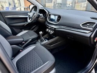 2026 Lada (ВАЗ) Vesta I Рестайлинг (NG), коричневый, 1780000 рублей, вид 5