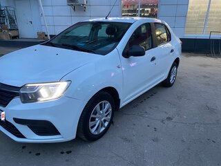2018 Renault Logan II Рестайлинг, белый, 650000 рублей, вид 1