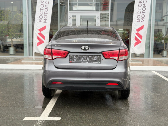 2015 Kia Rio III Рестайлинг, серый, 460000 рублей - вид 7