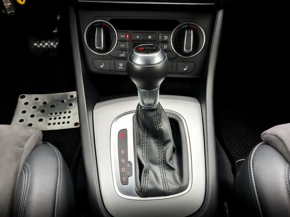 2017 Audi Q3 I (8U) Рестайлинг, чёрный, 2399000 рублей - вид 27