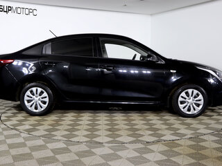 2019 Kia Rio IV, чёрный, 1149990 рублей, вид 4
