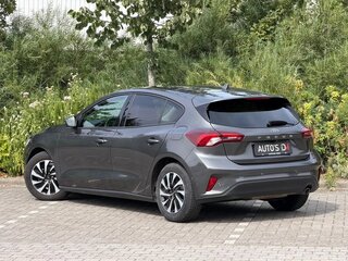 2022 Ford Focus IV Рестайлинг, серый, 2400000 рублей, вид 4