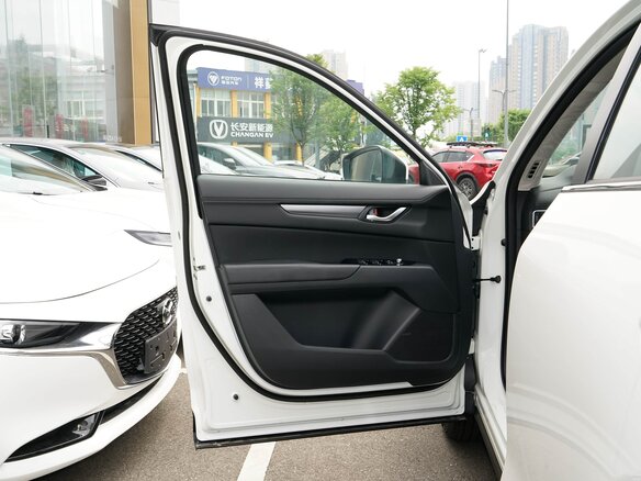 2026 Mazda CX-5 II Рестайлинг, серый, 2780000 рублей - вид 5
