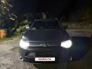 2012 Mitsubishi Outlander III, чёрный, 750000 рублей, вид 1