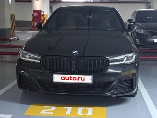 2020 BMW 5 серии 530i xDrive VII (G30/G31/G38) Рестайлинг, чёрный, 4130000 рублей, вид 2