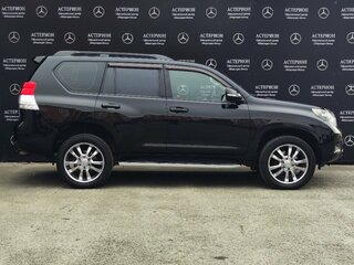 2010 Toyota Land Cruiser Prado 150 Series, чёрный, 2650000 рублей, вид 4