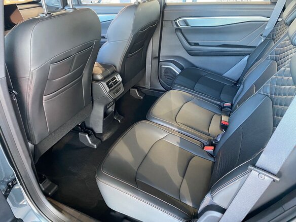 2026 Geely Okavango I Рестайлинг, серый, 4085990 рублей - вид 10