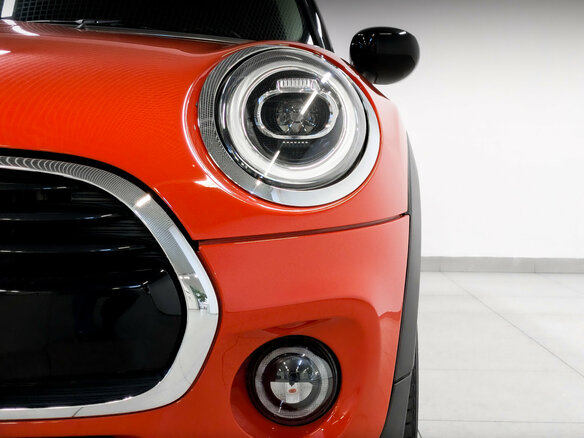 2020 Mini Hatch Cooper III (F55/F56) Рестайлинг, оранжевый, 2395000 рублей - вид 17
