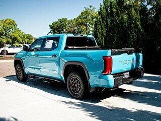2026 Toyota Tundra CrewMax III, голубой, 8490032 рублей, вид 5