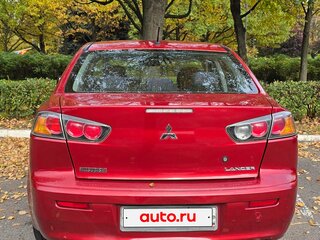 2011 Mitsubishi Lancer X Рестайлинг, красный, 650000 рублей, вид 4