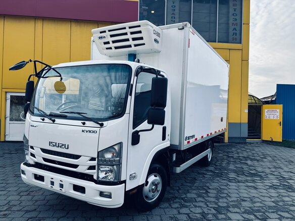 2024 Isuzu ELF KV100, белый, 4750000 рублей - вид 1