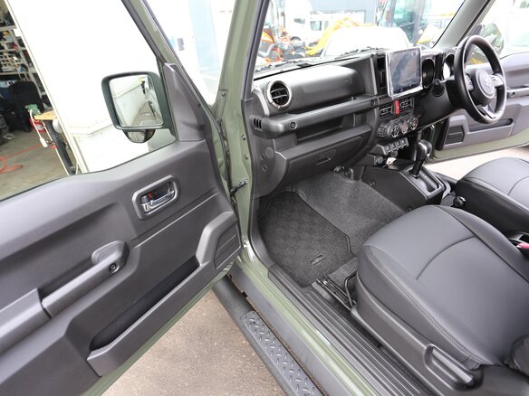 2021 Suzuki Jimny Sierra IV, зелёный, 1680300 рублей - вид 15