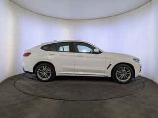 2021 BMW X4 20d II (G02), белый, 5300000 рублей, вид 4
