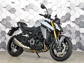 2022 Suzuki GSX-S 1000, серый, 1029000 рублей, вид 1
