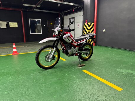 2020 Yamaha XT250 Serow, красный, 715000 рублей, вид 4
