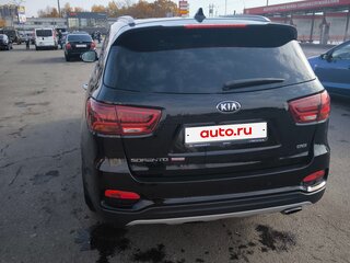 2020 Kia Sorento IV, чёрный, 2950000 рублей, вид 4