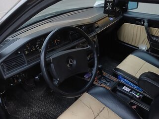 1992 Mercedes-Benz 190 (W201), чёрный, 130000 рублей, вид 4