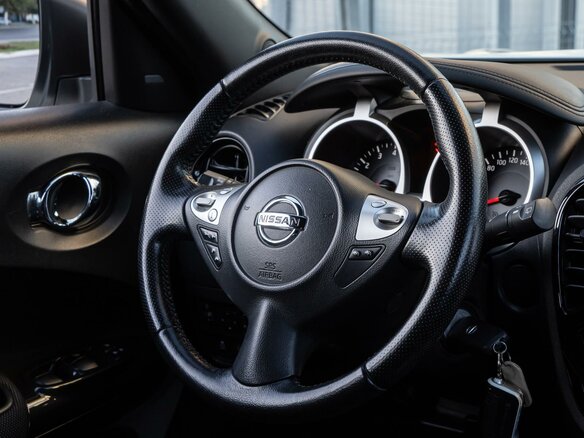 2017 Nissan Juke I Рестайлинг, белый, 1664000 рублей - вид 21