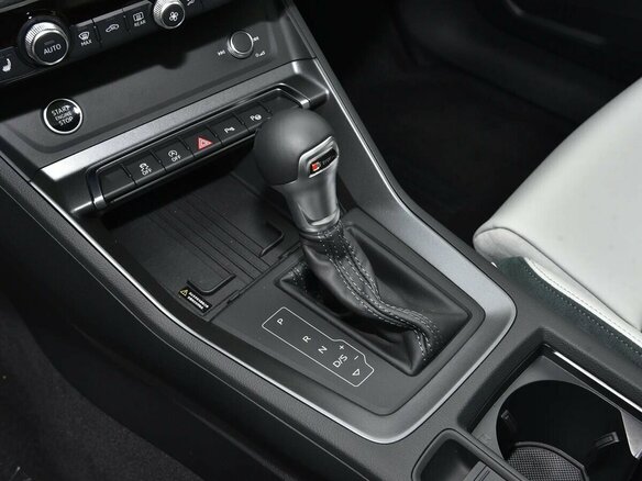 2026 Audi Q3 45 TFSI II (F3), синий, 4750000 рублей - вид 14