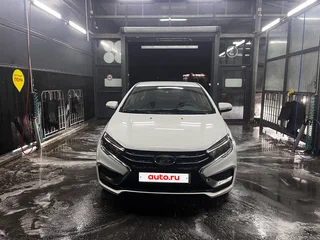 2024 Lada (ВАЗ) Vesta I Рестайлинг (NG), белый, 850000 рублей, вид 1