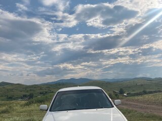1999 Nissan Bluebird QG18 XI (U14), белый, 370000 рублей, вид 2