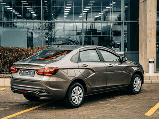 2026 Lada (ВАЗ) Vesta I Рестайлинг (NG), коричневый, 1724000 рублей, вид 4