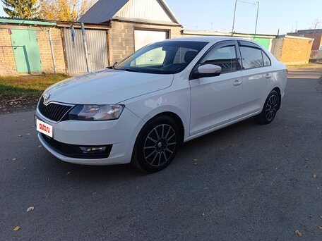 2018 Skoda Rapid I Рестайлинг, белый, 990000 рублей, вид 1