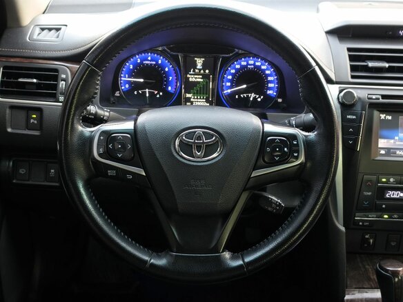 2017 Toyota Camry VII (XV50) Рестайлинг, чёрный, 2099000 рублей - вид 16