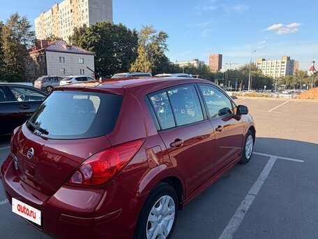2013 Nissan Tiida I Рестайлинг, красный, 990000 рублей, вид 5