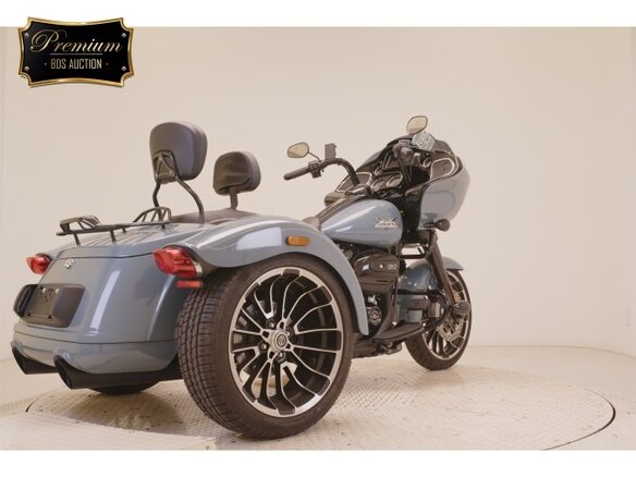 2024 Harley-Davidson Tri Glide, голубой, 3250000 рублей - вид 4