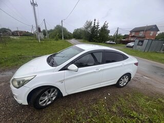2016 Hyundai Solaris I Рестайлинг, белый, 650000 рублей, вид 3