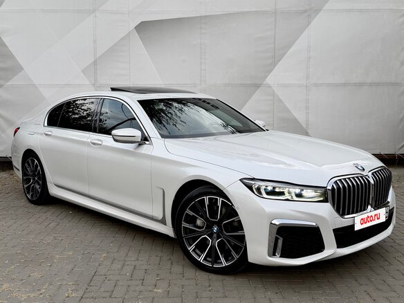 2021 BMW 7 серии Long 740Li xDrive VI (G11/G12) Рестайлинг, белый, 8900000 рублей - вид 2