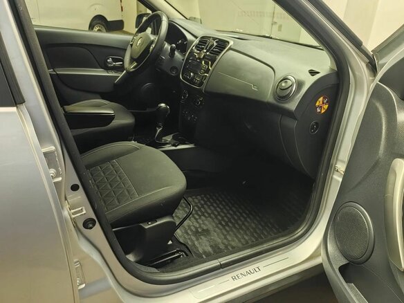 2017 Renault Sandero Stepway II, серый, 990000 рублей - вид 6