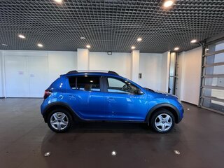 2017 Renault Sandero Stepway II, синий, 750000 рублей, вид 2